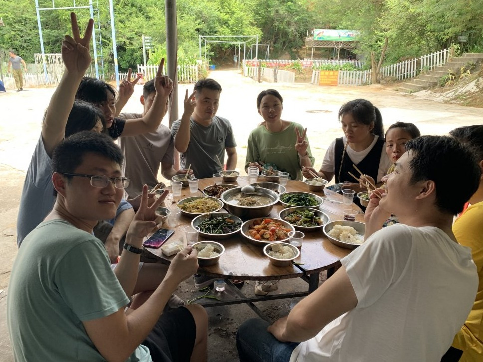 團(tuán)建自助團(tuán)餐